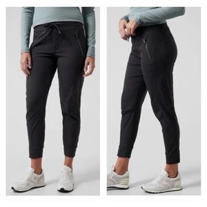 EXC! Athleta Trekkie North Jogger Pants Women Plus Size 20 Black Stretch Pull On